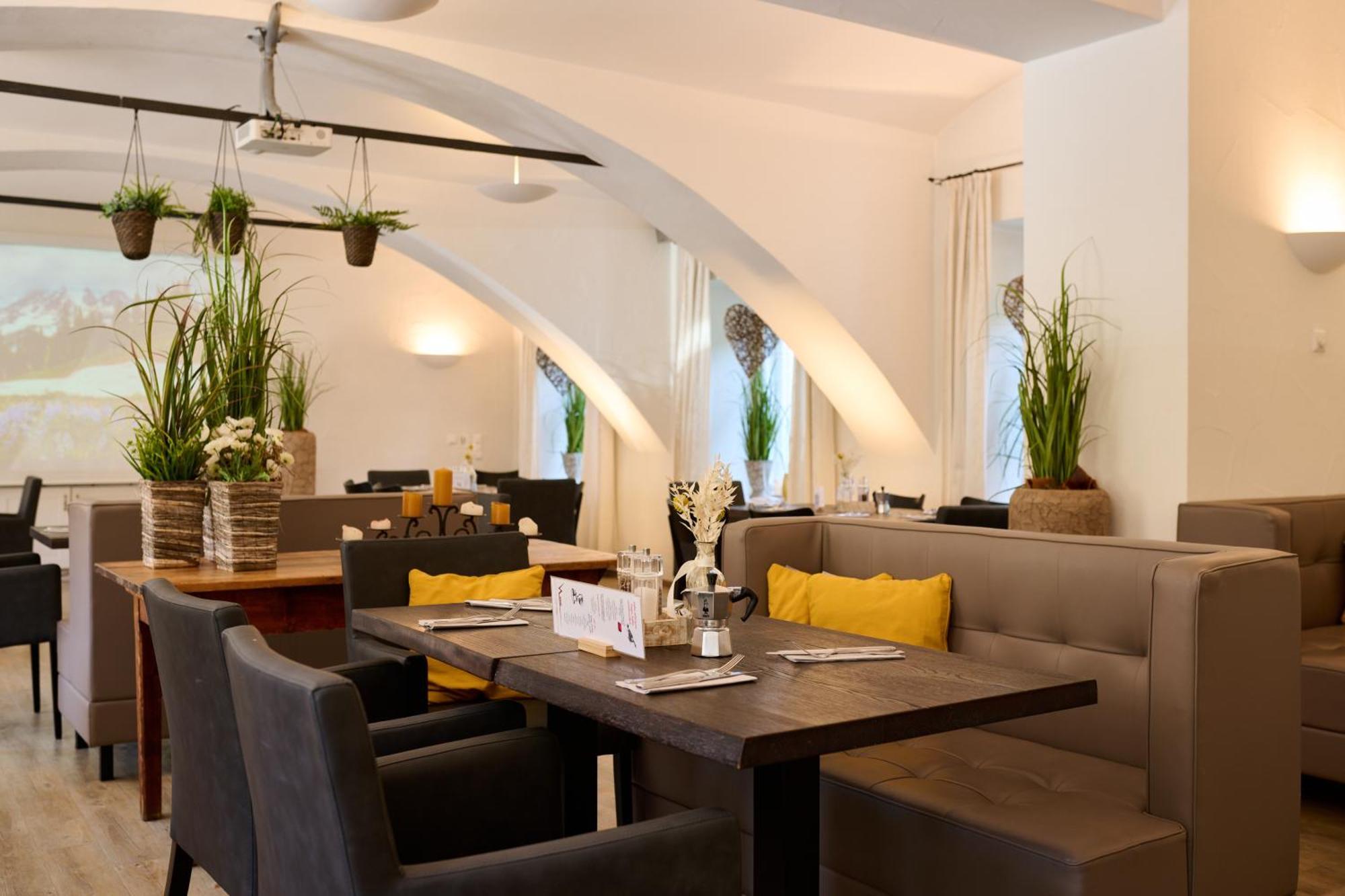 Wallner - Hotel&Wirt Arnoldstein Zewnętrze zdjęcie